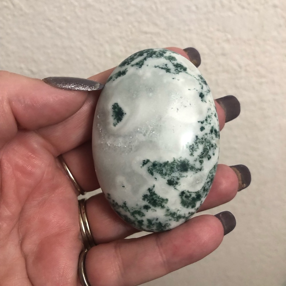 Moss Agate Palm Stone Large - Approx: 2.5”